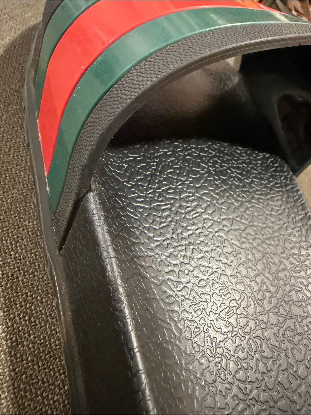 Men's Black Gucci Sandal with Green and Red Stripes LEFT SHOE ONLY - Picture 8 of 8